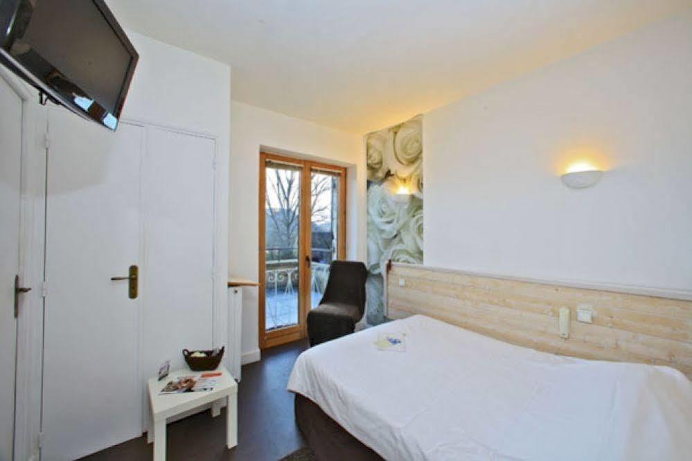 Hotel Du Chateau - Beynac Et Cazenac Esterno foto